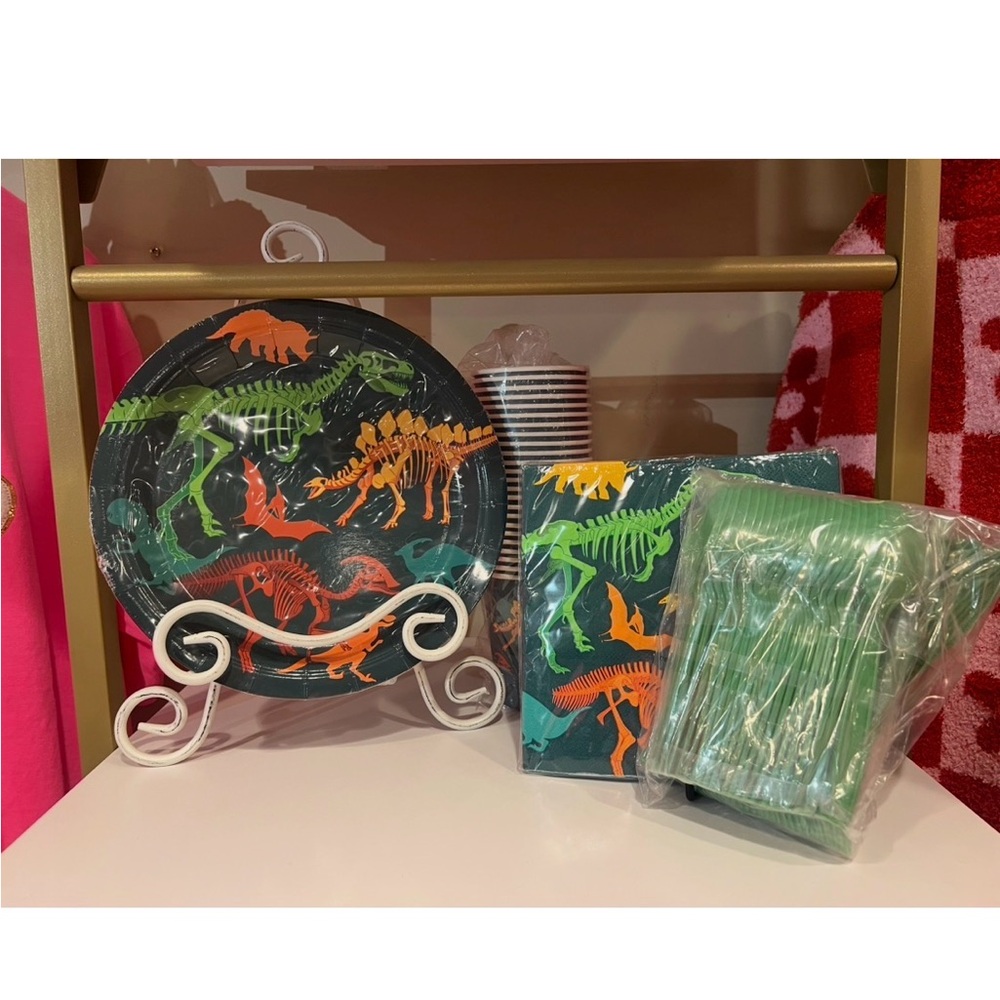 NWT!!! 24 count Dinosaur themed  birthday party plates, napkins,  plasticware